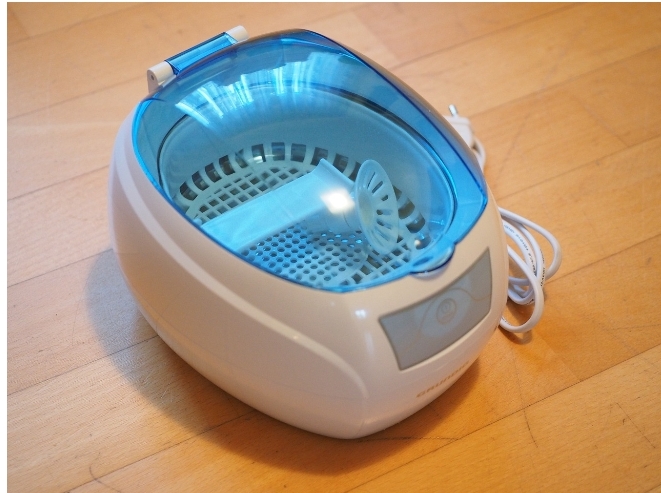 What Is an Ultrasonic Cleaner and How Does One Work?